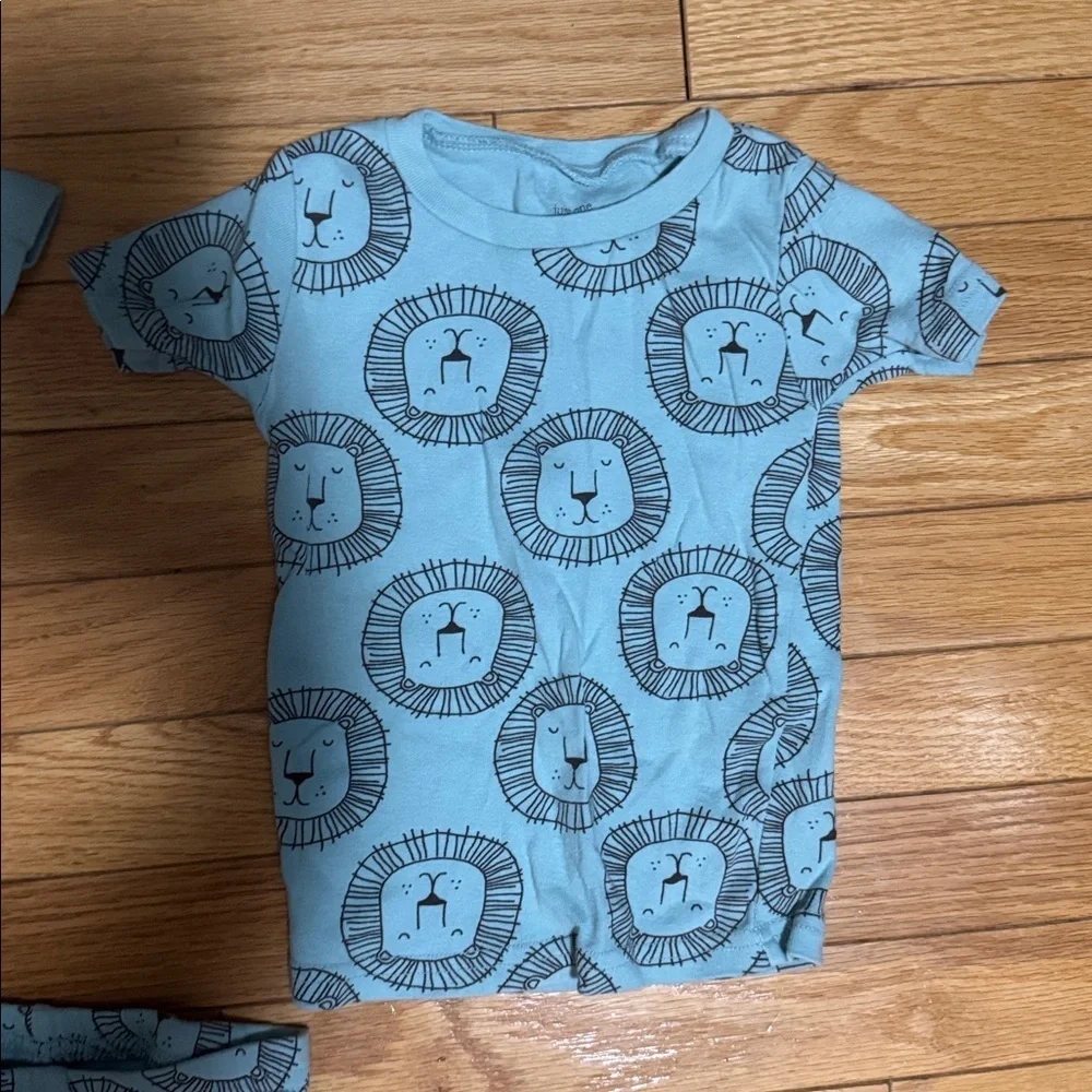 Kids Blue Lion Print Pajama Set